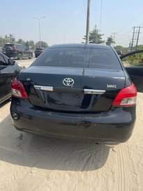 A picture of Toyota Yaris 08077814086