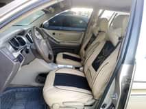 A picture of Toyota Highlander 2005 model 3seaters 4 cylinder engine first body