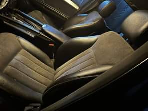 A picture of Distress Extremely clean first body ml350 2006 with engine and