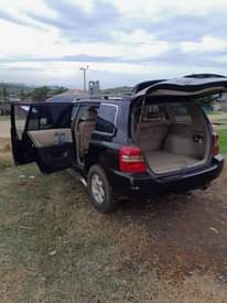 A picture of Toyota Highlander V6
