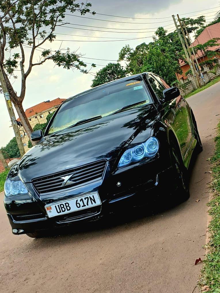 A picture of TOYOTA MARK X