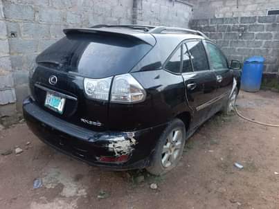 A picture of RX 330