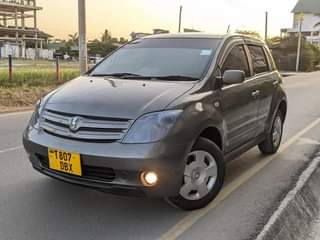 A picture of TOYOTA IST