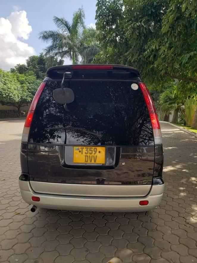 A picture of Toyota Noah