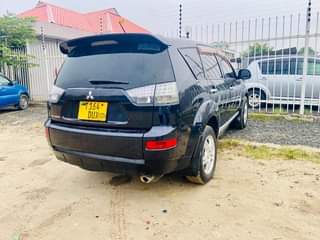 A picture of OUTLANDER 0714058883