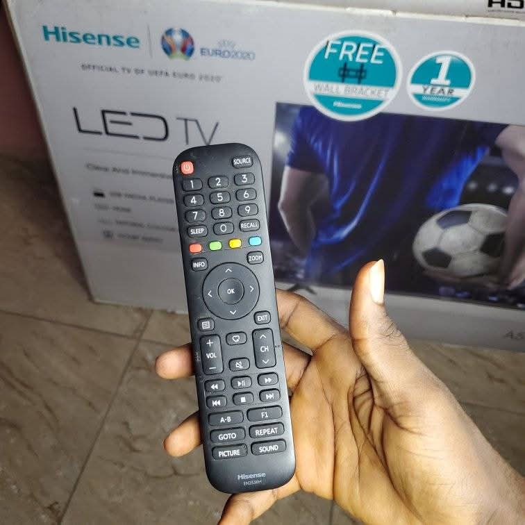 A picture of 43 inch hisense Non smart TV