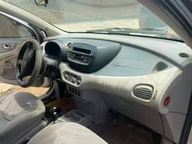 A picture of 2006 Nissan Tino Car Bus