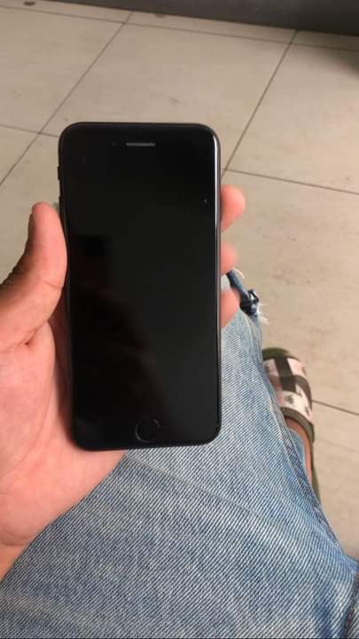 iPhone M.
