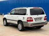 A picture of TOYOTA LAND CRUISER VX