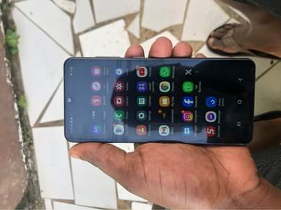 A picture of Samsung a31 Gb64 Bei 180k 0754453875