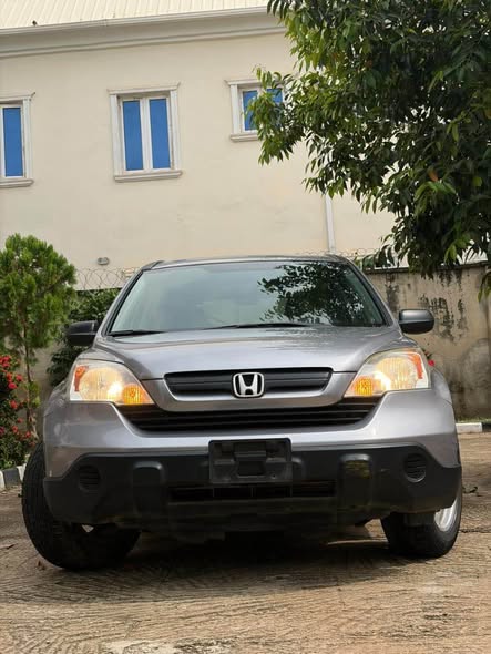 A picture of FOREIGN USED 2009 HONDA CR V