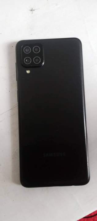 A picture of Samsung A12 ram 6gb rom 128gb 