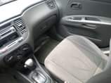 A picture of 08 sharp kia Rio First body