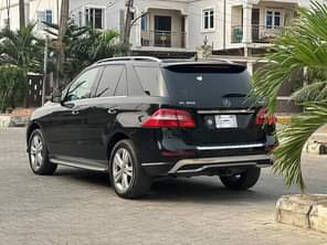 A picture of FOREIGN USE Mercedes Benz Ml350 Year 2015 Proximity ensors Accident
