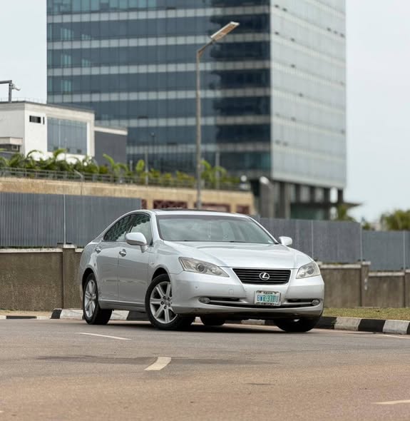 A picture of 2010 Lexus Es350