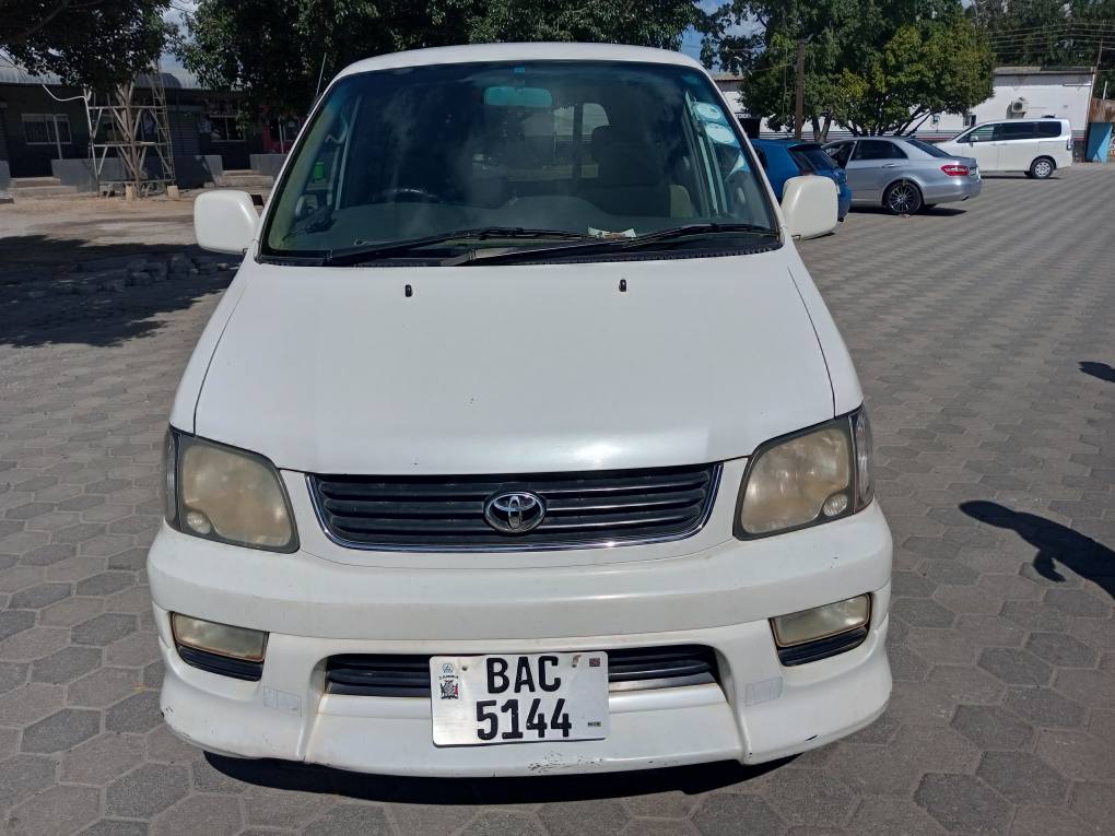 used toyota noah