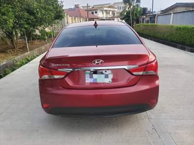 A picture of 5 months used Hyundai sonata 2014 model First body nothing