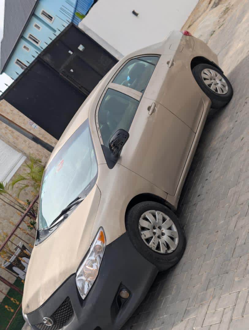 A picture of Toyota corolla 2010 LE 6 550