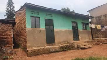 A picture of 2 single rooms for sale make 200k per month
