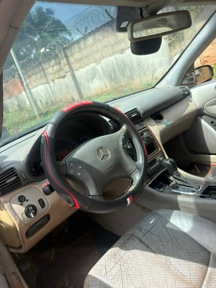 A picture of 2004 Mercedes Benz C Class