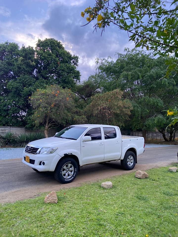 used toyota hilux