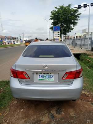 A picture of URGENT SALE Clean Reg 08 Lexus Es350 full option thumbstart