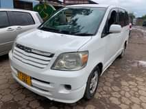 A picture of Toyota noah