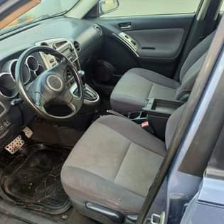 A picture of First printed buy and driveToyota matrix 04 08029537446