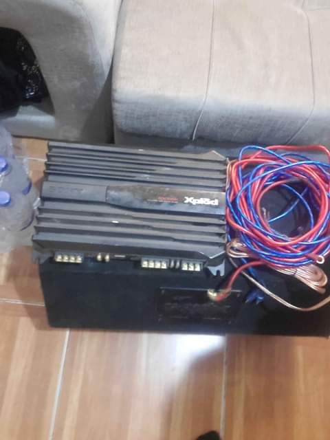 A picture of Sony car subwoofer 1350w Sony 1000w 4 channel