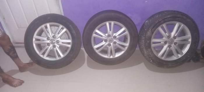 cars_under_400k