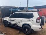 A picture of TOYOTA LANDCRUISER PRADO 120