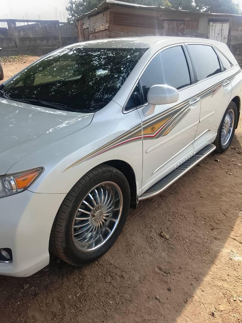A picture of Toyota venza
