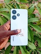 A picture of Infinix hot30i imenyooka saan gb128 ram4 net4g 0757407205