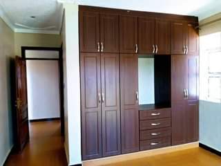 A picture of 3 bedrooms and sitting room house for sale in kira