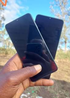 A picture of galaxy a12 bei 215