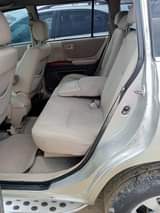 A picture of Clean 2004 Highlander Engine and gear very sharp AC cooling