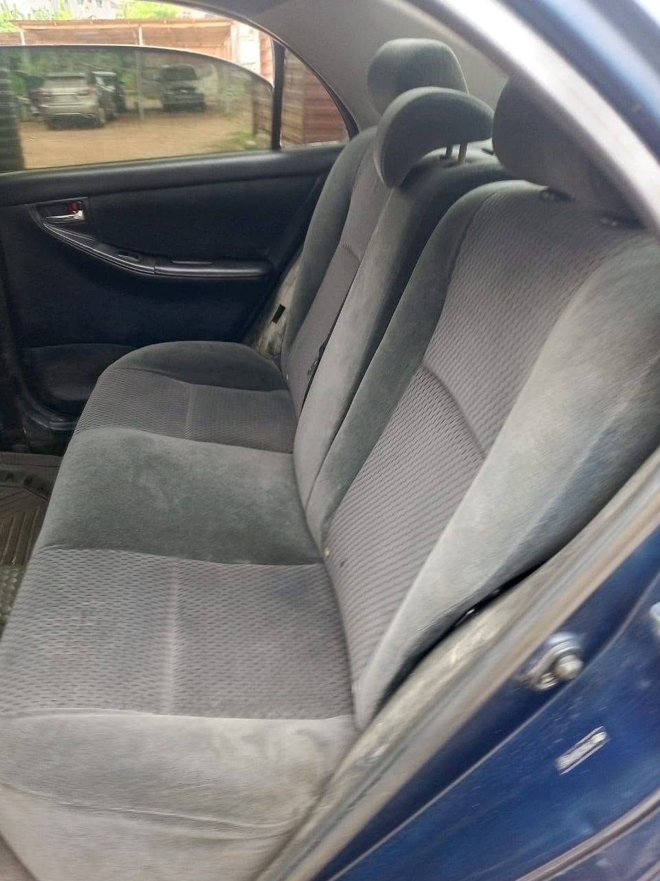 A picture of Toyota Corolla 06