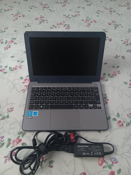 A picture of ASUS LAPTOP NAUZA 200 000