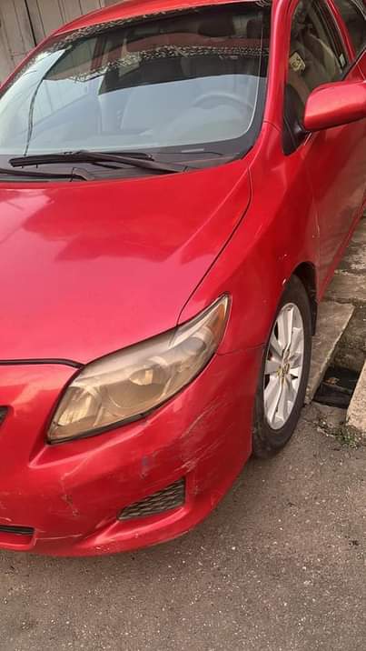 A picture of DISTRESS SALES 2010 Toyota Corolla LE Complete first body untempered