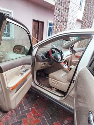 A picture of RX330