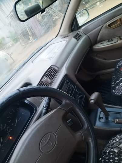 A picture of Camry drop light
