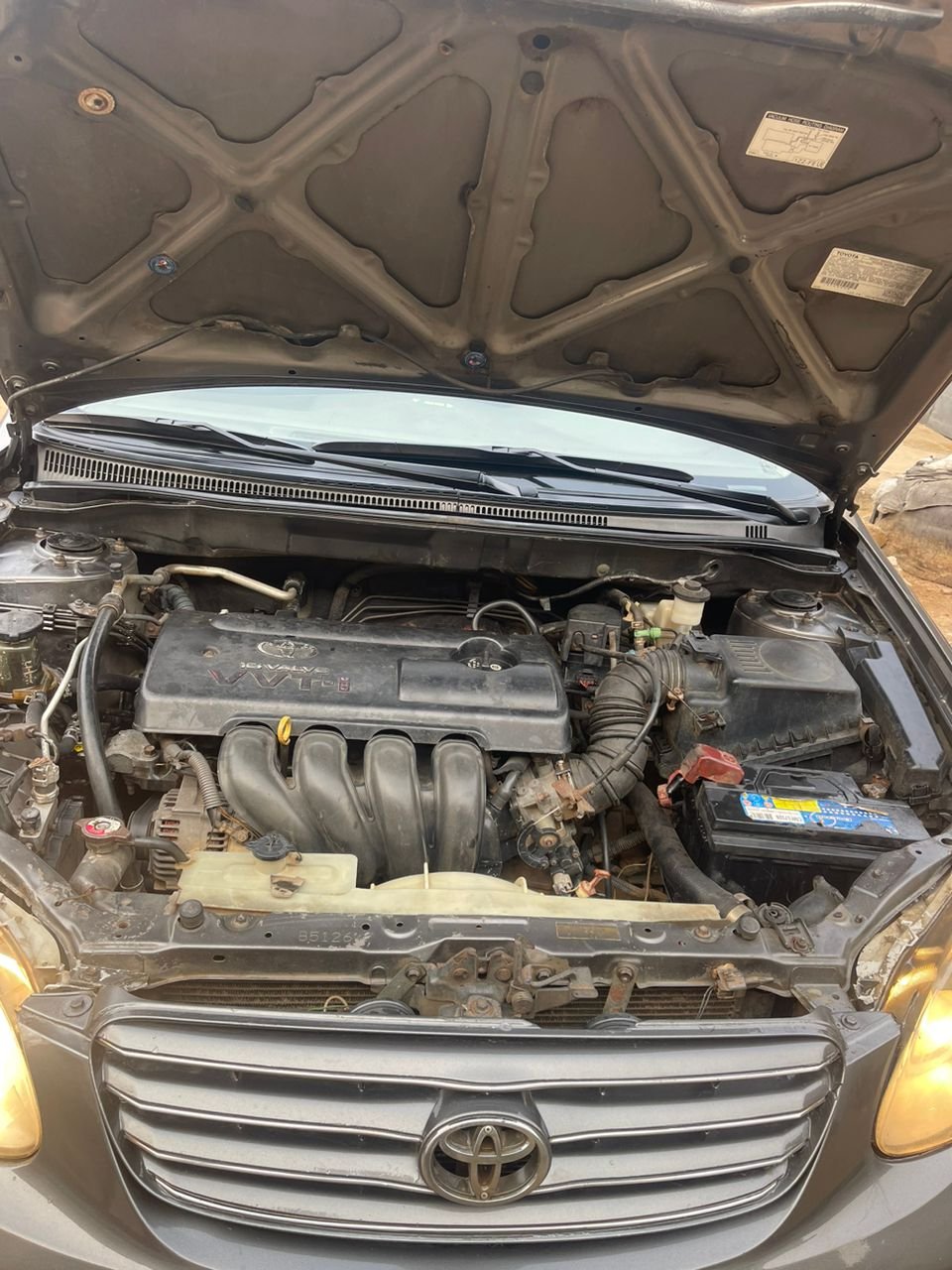 A picture of 2004 Toyota corolla