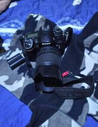 A picture of Nikon D7000 hp passport photo printer