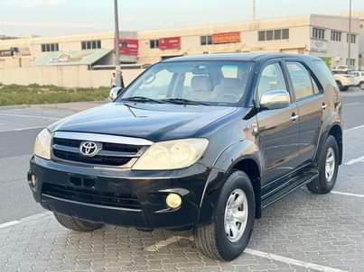 A picture of Toyota Fortuner 2008 watsapp 0551513562