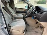 A picture of 2006 Toyota Alphard