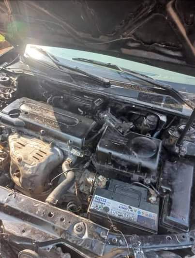 A picture of 2004 Toyota 2004 Sedan