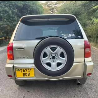 A picture of Rava 4 milion 15 8 Ipo mwanza Automatic Engine safi