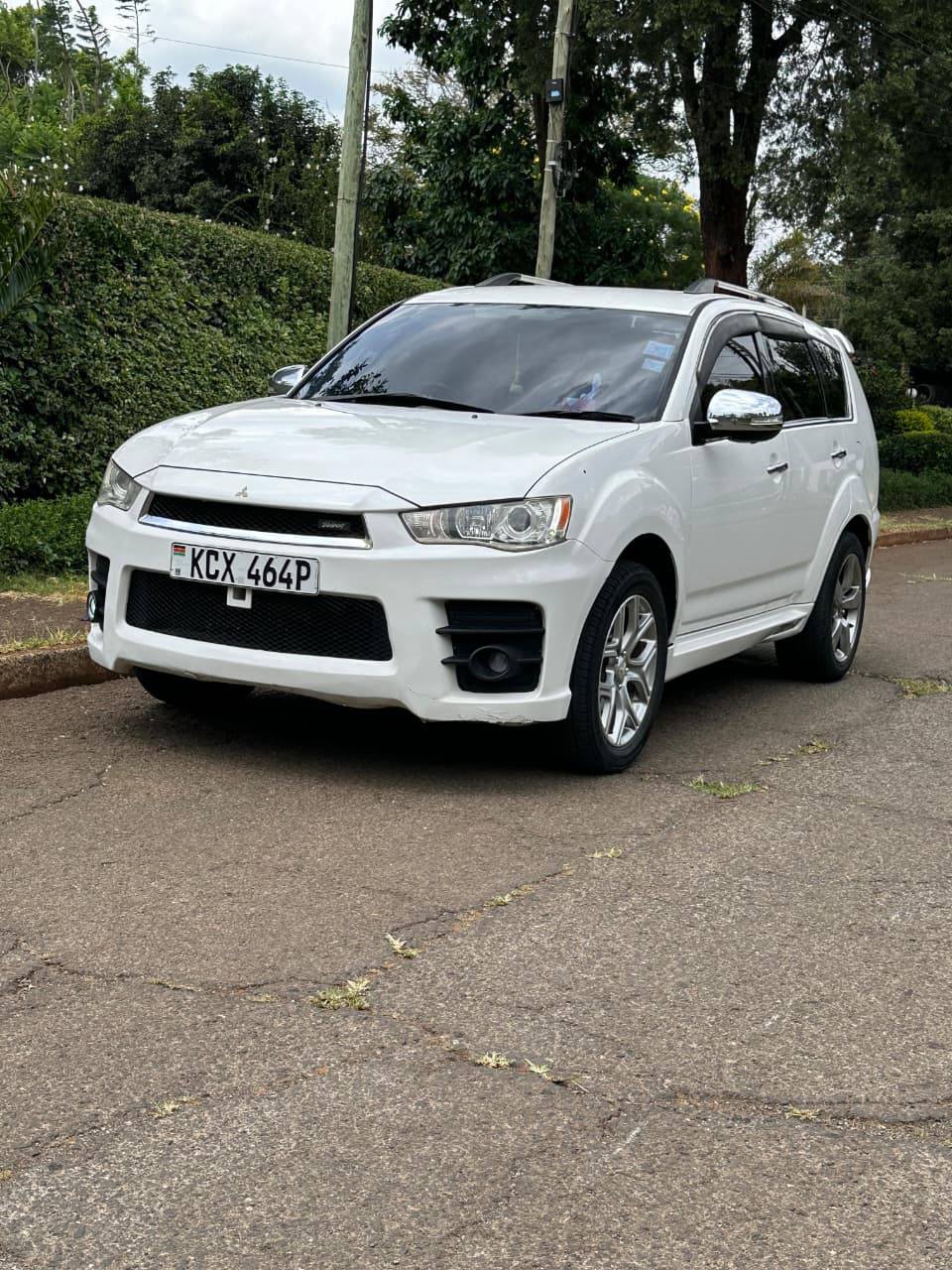 mitsubishi outlander