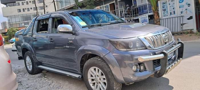 used toyota hilux