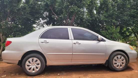 A picture of Toyota Corolla 2004